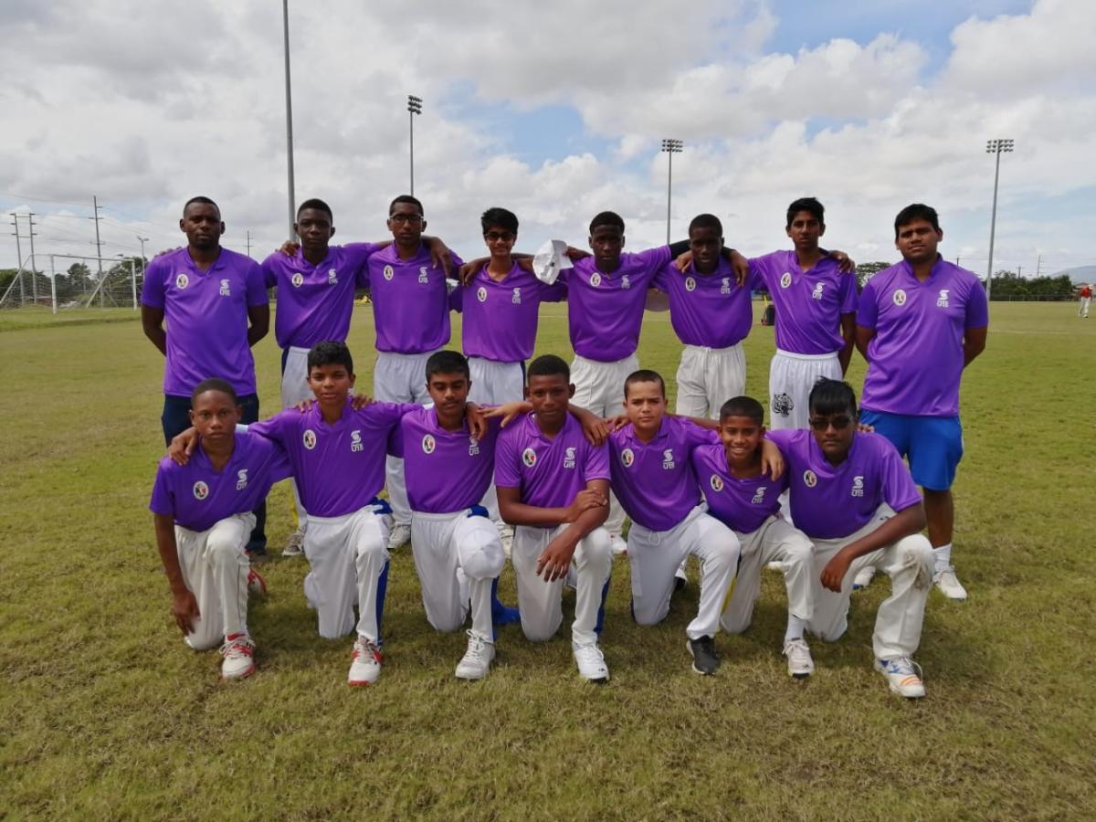Team photo before Central semi final clash.